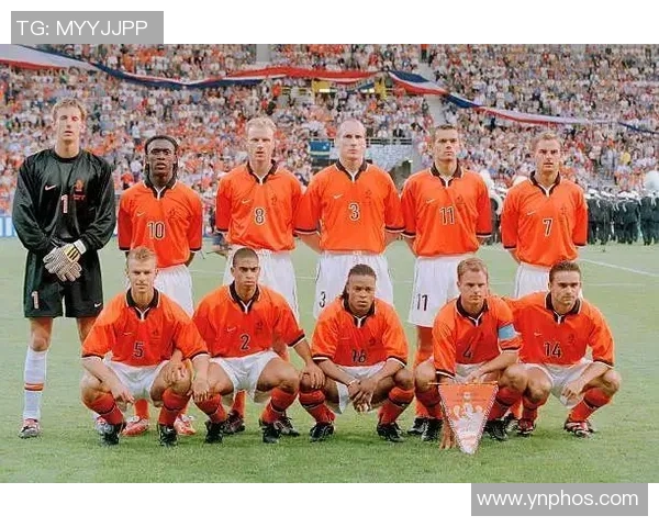 2000年欧锦赛经典对决荷兰队与意大利队的巅峰对抗回顾