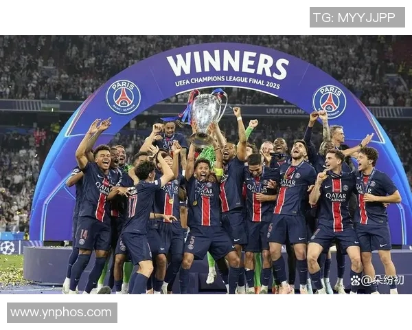 巴黎对阵皇马的精彩对决全程回顾与分析